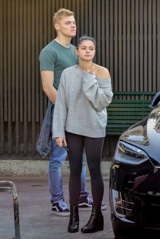 ARIEL WINTER and Levi Meaden Wait for Their Car in Los Angeles 12/11/2018