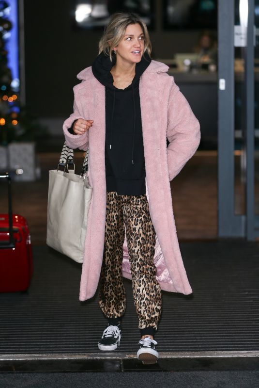 ASHLEY ROBERTS Leaves Her Hotel in London 12/01/2018