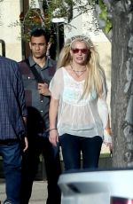 BRITNEY SPEARS and Sam Asghari Out in Calabasas 12/08/2018