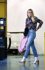 BUSY PHILIPPS on Christmas Shopping in Los Angeles 12/13/2018
