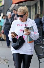 BUSY PHILIPPS Out in Los Angeles 12/22/2018