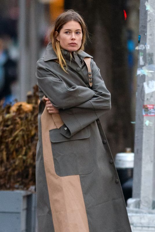 DOUTZEN KROES at a Photoshoot in New York 11/29/2018