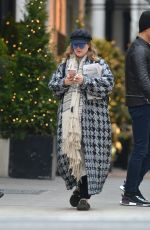 DREW BARRYMORE Leaves a Restaurant in New York 12/09/2018