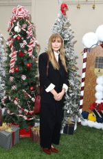 ELIZABETH OLSEN at Hospital Annual Holiday Velebration in Beverly Hills 12/09/2018