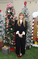 ELIZABETH OLSEN at Hospital Annual Holiday Velebration in Beverly Hills 12/09/2018