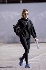 ELIZABETH OLSEN Leaves a Gym in Los Angeles 12/10/2018