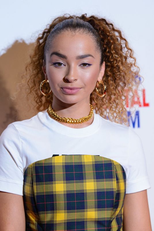 ELLA EYRE at Capital FM Jingle Bell Ball in London 12/09/2018