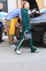 ELLEN POMPEO Shopping at Tom