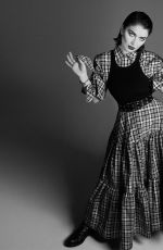 EVE HEWSON for Content Mode Magazine 2018