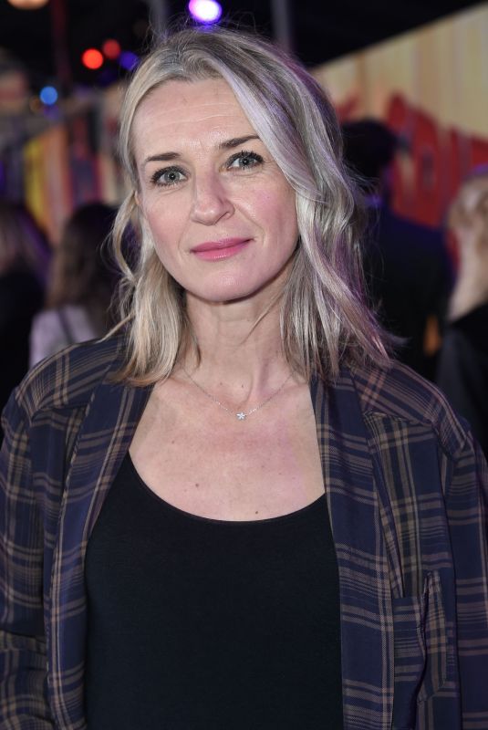 EVER CARRADINE at Spider-man: Into the Spiderverse Premiere in Hollywood 12/01/2018