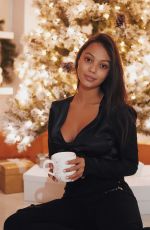 FIONA BARRON - Instagram Pictures, December 2018