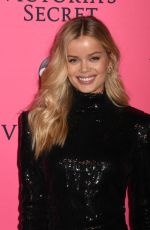 FRIDA AASEN at Victoria