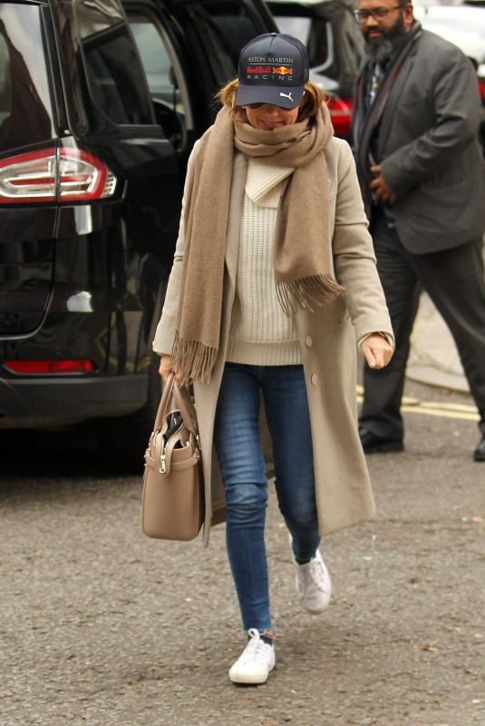 GERI HALLIWELL Out and About in London 12/12/2018