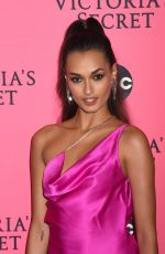 GIZELE OLIVEIRA at Victoria