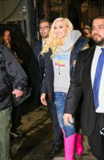 GWEN STEFANI Arrives at Jimmy Kimmel Live in Los Angeles 12/06/2018
