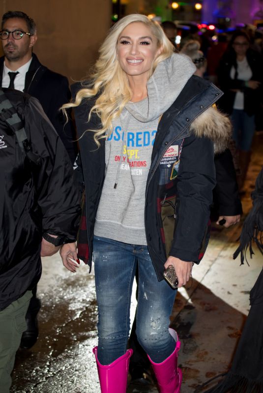 GWEN STEFANI Arrives at Jimmy Kimmel Live in Los Angeles 12/06/2018