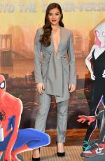HAILEE STEINFELD at Spider-man: Into the Spiderverse Photocall in Los Angeles 11/30/2018