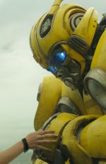 HAILEE STEINFELD - Bumbkebee Posters and Trailers