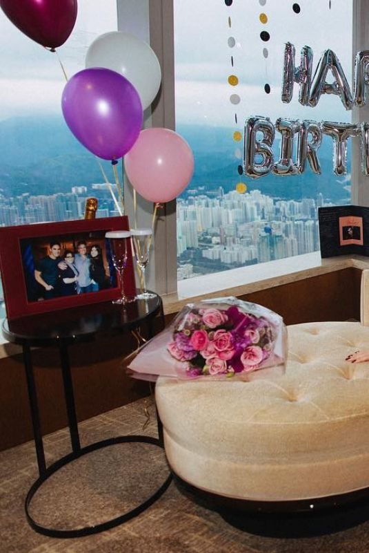 HAILEE STEINFELD Celebrates Her Birthday 12/11/2018 Instagram Pictures
