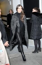 HAILEE STEINFELD Out in New york 12/20/2018