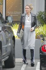 HEIDI KLUM Out Shopping in Beverly Hills 12/14/2018