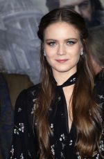 HERA HILMAR at Mortal Engines Premiere in Hollywood 12/05/2018