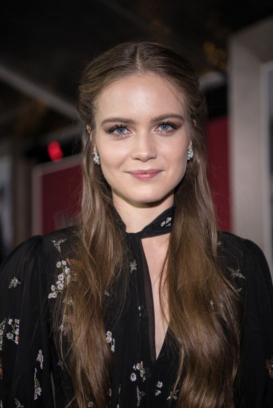 HERA HILMAR at Mortal Engines Premiere in Hollywood 12/05/2018