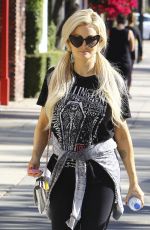 HOLLY MADISON Out and About in Los Angeles 12/05/2018