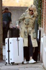 HOLLY WILLOGHBY Heading to Her Home in London 12/13/2018