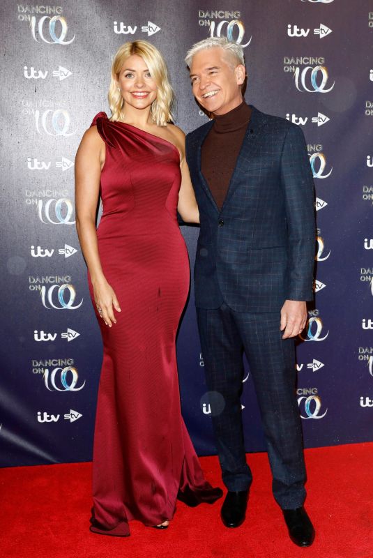 HOLLY WILLOUGHBY at Dancing on IceLaunch in London 12/18/018