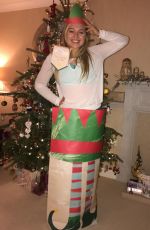 ISKRA LAWRENCE - Christmas Instagram Pictures