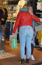 ISKRA LAWRENCE Out and About in Las Vegas 12/29/2018