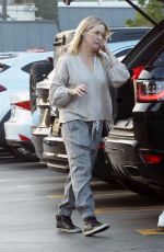 JENNIE GARTH Out Shopping in Los Angeles 12/24/2018