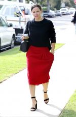 JENNIFER GARNER Heading to a Church in Los Angeles 12/09/2018