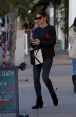 JENNIFER GARNER Out and About in Brentwood 12/04/2018