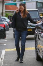 JENNIFER GARNER Out and About in Brentwood 12/10/2018