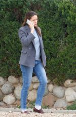 JENNIFER GARNER Out and About in Brentwood 12/14/2018