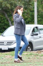 JENNIFER GARNER Out and About in Brentwood 12/14/2018