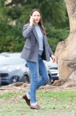 JENNIFER GARNER Out and About in Brentwood 12/14/2018