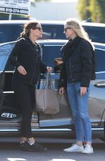 JENNIFER GARNER Out and About in Los Angeles 12/02/2018