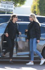 JENNIFER GARNER Out and About in Los Angeles 12/02/2018