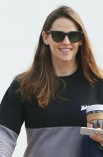 JENNIFER GARNER Out and About in Santa Monica 12/12/2018
