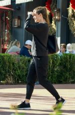 JENNIFER GARNER Out in Brentwood 12/21/2018