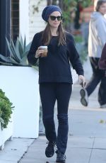 JENNIFER GARNER Out in Los Angeles 12/19/2018