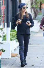 JENNIFER GARNER Out in Los Angeles 12/19/2018