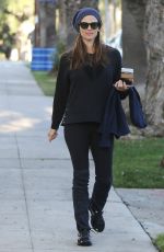 JENNIFER GARNER Out in Los Angeles 12/19/2018