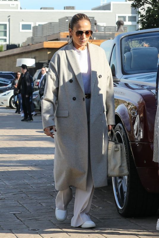 JENNIFER LOPEZ Leaves Soho House in Malibu 12/30/2018
