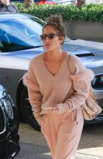 JENNIFER LOPEZ out and About in Beverly Hills 12/20/2018