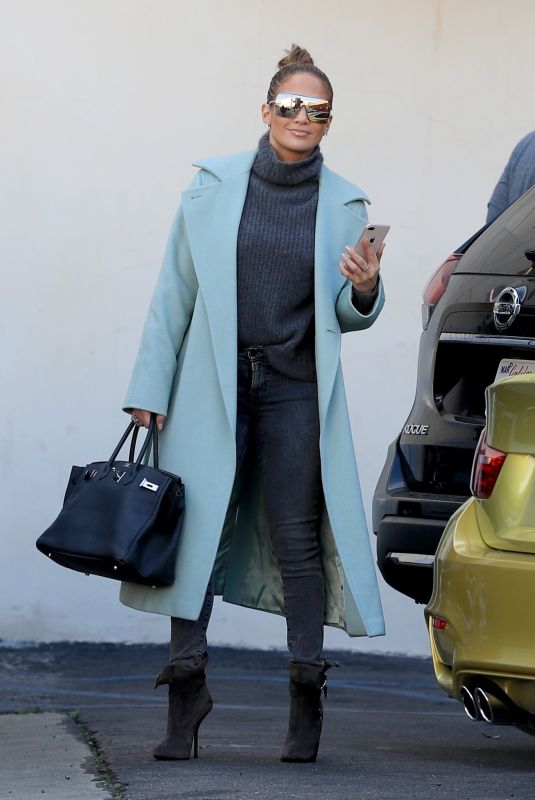 JENNIFER LOPEZ Out Shopping in Beverly Hills 12/22/2018
