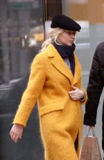 JENNIFER LOPEZ Shopping at Whole Foods in New York 12/15/2018